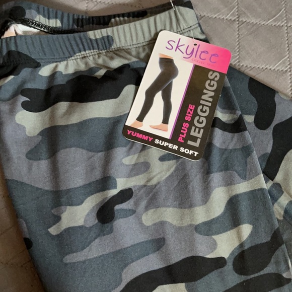 plus size leggings - Picture 2 of 4